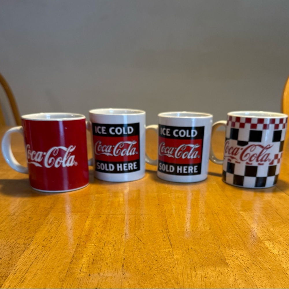 Vintage Coca Cola Mugs Set of 4